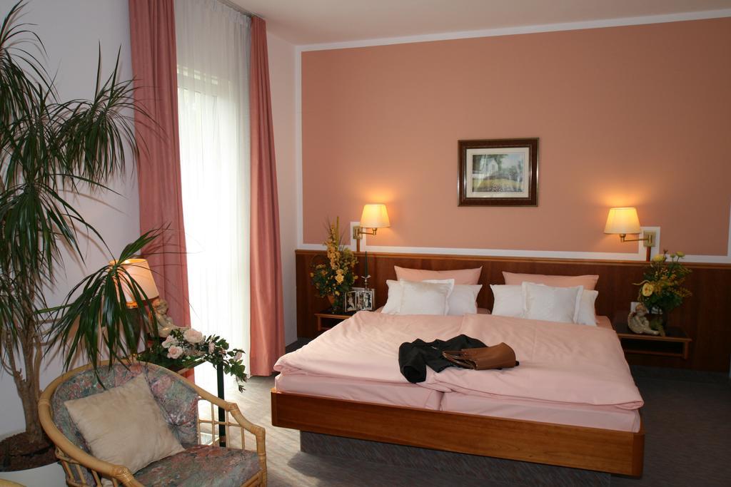 Hotel Dorotheenhof Chociebuż Pokój zdjęcie